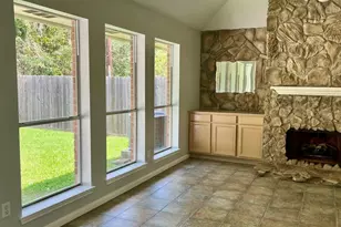 4219 Hermitage Hollow Ln, Houston, TX 77339 - Photo 8
