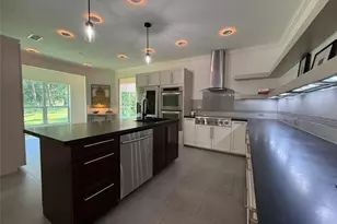 14 Lakeview Manor, Huntsville, TX 77340 - Photo 10