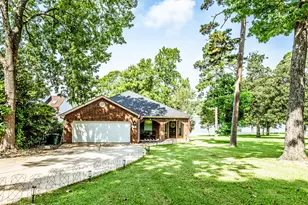 14 Lakeview Manor, Huntsville, TX 77340 - Photo 2