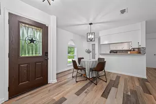 10720 Royal Forest Dr, Conroe, TX 77303 - Photo 2