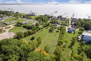 618 Bayridge Rd, La Porte, TX 77571 - Photo 4