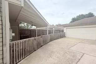 29708 Parliament Hills Dr, Spring, TX 77386 - Photo 18