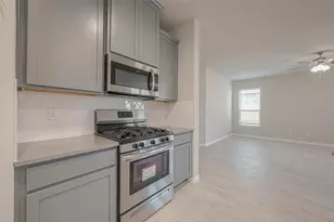 13326 Prado Ridge Ln, Iowa Colony, TX 77583 - Photo 12