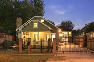 734 12th 1/2 St, Houston, TX 77008 - Photo 2