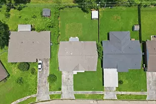 10130 Woodwick St, Houston, TX 77016 - Photo 40