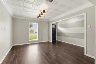 10130 Woodwick St, Houston, TX 77016 - Photo 6