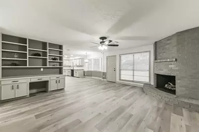 1805 Sleepy Creek Way, Pearland, TX 77581 - Photo 2