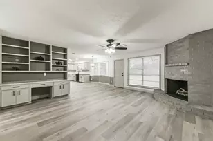 1805 Sleepy Creek Way, Pearland, TX 77581 - Photo 2