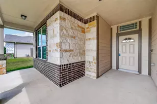 207 White Wing Ln, Sealy, TX 77474 - Photo 2