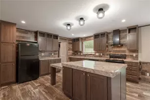 3011 Simmons St, Huntsville, TX 77320 - Photo 8