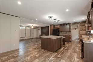 3011 Simmons St, Huntsville, TX 77320 - Photo 12
