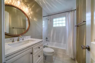 9 Oldstream Ct, The Woodlands, TX 77381 - Photo 14