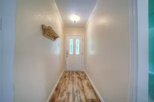 9 Oldstream Ct, The Woodlands, TX 77381 - Photo 2