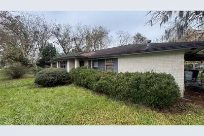 1111 Avenue B, Sweeny, TX 77480 - Photo 2