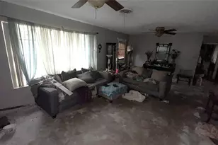 1111 Avenue B, Sweeny, TX 77480 - Photo 4