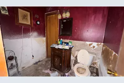 1111 Avenue B, Sweeny, TX 77480 - Photo 14