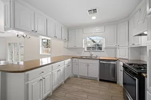 5719 Cerritos Dr, Houston, TX 77035 - Photo 12