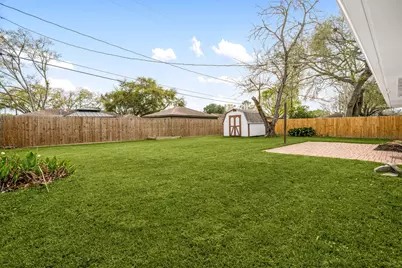 5719 Cerritos Drive, Houston, TX 77035 - Photo 2