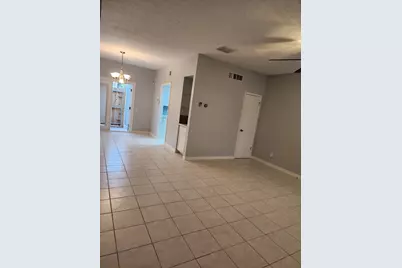 11710 Southlake Drive #6, Houston, TX 77077 - Photo 2