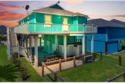 930 Eastview, Crystal Beach, TX 77650 - Photo 2