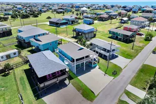 930 Eastview, Crystal Beach, TX 77650 - Photo 36