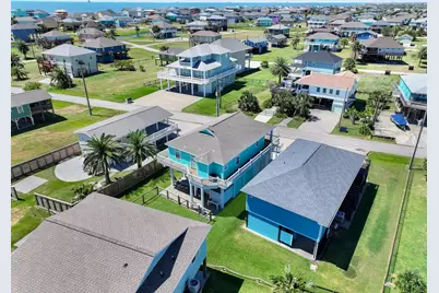 930 Eastview, Crystal Beach, TX 77650 - Photo 40
