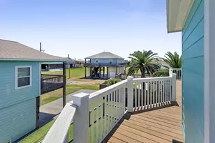 930 Eastview, Crystal Beach, TX 77650 - Photo 28