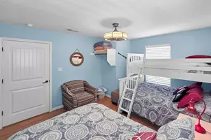 930 Eastview, Crystal Beach, TX 77650 - Photo 18