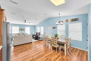 930 Eastview, Crystal Beach, TX 77650 - Photo 6