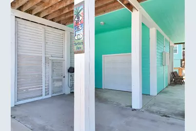 930 Eastview, Crystal Beach, TX 77650 - Photo 34