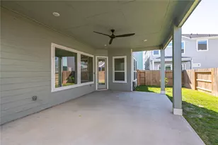 719 Sandy Bay Ln, Kemah, TX 77565 - Photo 18