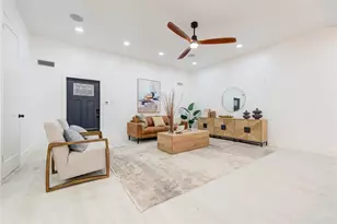 7517 Olympia Dr, Houston, TX 77063 - Photo 12