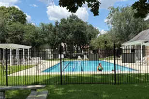 7517 Olympia Dr, Houston, TX 77063 - Photo 40