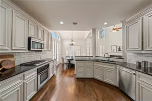 1250 Seamist Dr, Houston, TX 77008 - Photo 2