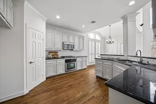 1250 Seamist Dr, Houston, TX 77008 - Photo 16