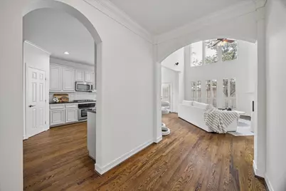 1250 Seamist Drive, Houston, TX 77008 - Photo 8