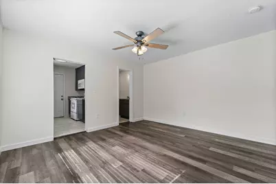 1615 1/2 McKee Street, Houston, TX 77009 - Photo 10