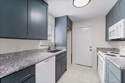 1615 1/2 McKee Street, Houston, TX 77009 - Photo 6