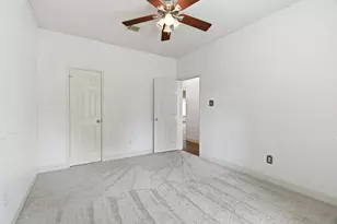 304 Melodywood Dr, Friendswood, TX 77546 - Photo 14