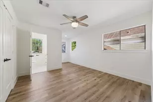 2400 Julian St, Houston, TX 77009 - Photo 12