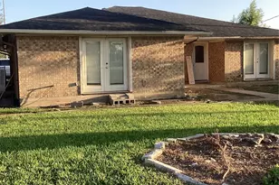 114 E Palm St, Fresno, TX 77545 - Photo 1