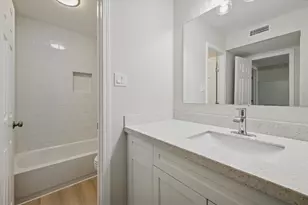 18800 Egret Bay Blvd, Houston, TX 77058 - Photo 22