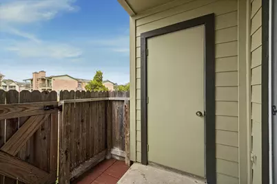 18800 Egret Bay Boulevard #907, Houston, TX 77058 - Photo 24
