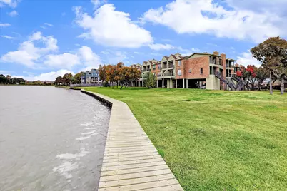 18800 Egret Bay Boulevard #907, Houston, TX 77058 - Photo 32