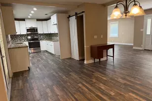 204 N Rockdale St, Lexington, TX 78947 - Photo 2