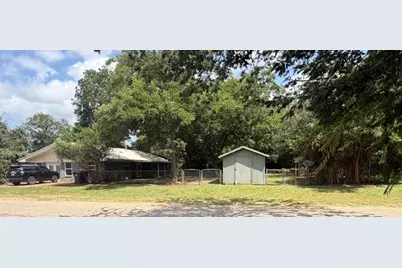 204 N Rockdale Street, Lexington, TX 78947 - Photo 18