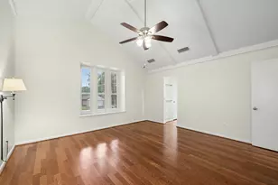 69 S Bachelor Button St, Lake Jackson, TX 77566 - Photo 22