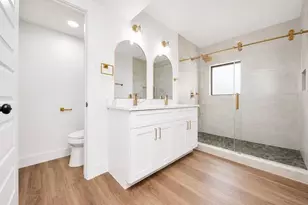 2518 Oakcliff St, Houston, TX 77023 - Photo 8