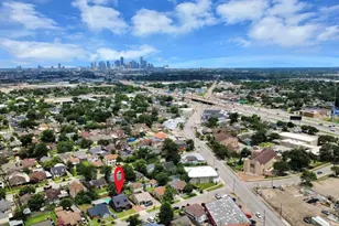 2518 Oakcliff St, Houston, TX 77023 - Photo 18