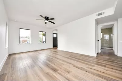 2518 Oakcliff Street, Houston, TX 77023 - Photo 6